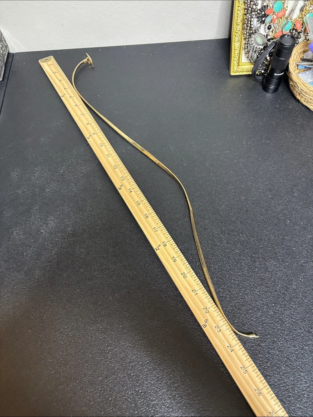 Gold-Tone Herringbone Stretch Expansion Belt 80’s Retro